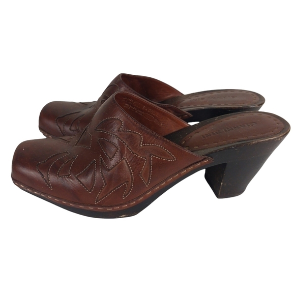 Gianni Bini Brown Tooled Leather Mules Clogs Sz 8.5M 2" Western Square Snip Toe. - Picture 1 of 12